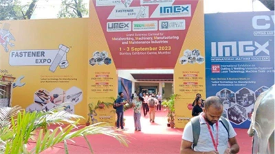 Exposición de sujetadores y herramientas de hardware de la India: aproveche e...