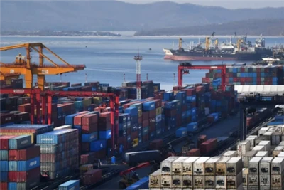 La operación de comercio exterior en el primero de agosto se mantuvo en térmi...
