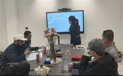 Corazón a corazón entre China y Pakistán, discutiendo juntos la cooperación: ...